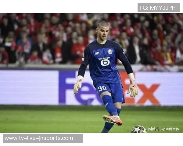 恩里克坚定支持舍瓦利耶:后卫失误不影响我们对他的信任 恩里克坚定支持舍瓦利耶:后卫失误不影响我们对他的信任