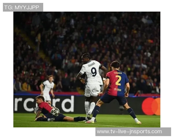 皇马正式宣布亚历克斯莱恩加盟球队引发球迷热议 皇马正式宣布亚历克斯莱恩加盟球队引发球迷热议