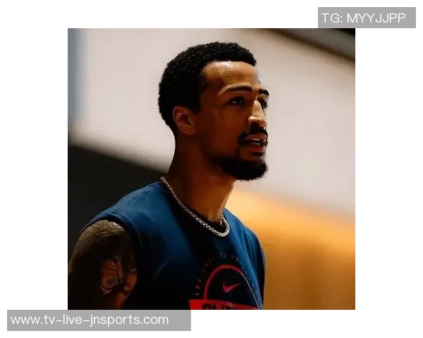 小卡称科林斯打四号位能对抗更高大球员我们每个位置的球员体型都很出色 小卡称科林斯打四号位能对抗更高大球员我们每个位置的球员体型都很出色