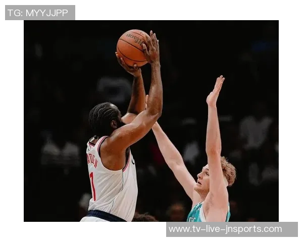 快船半场小幅领先广州小卡三分火力全开哈登助攻频频奥拉迪波表现抢眼