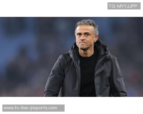 恩里克引领巴黎队历史性夺冠荣膺年度最佳主帅殊荣